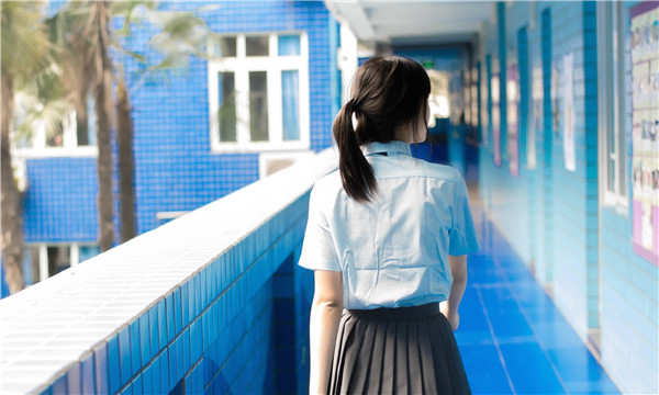 静安如何找到一个可以帮助我生孩子的女人？